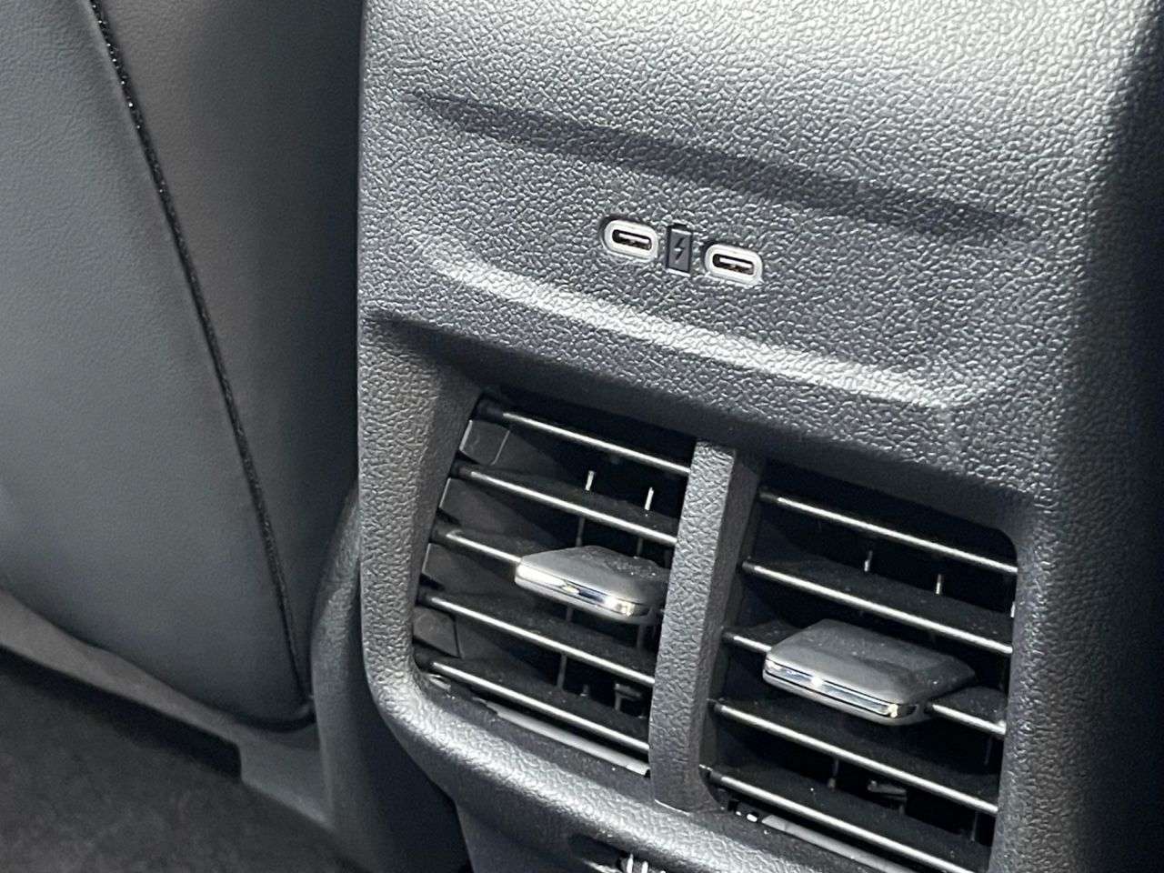 2025 FORD CAPRI 2025 FORD CAPRI