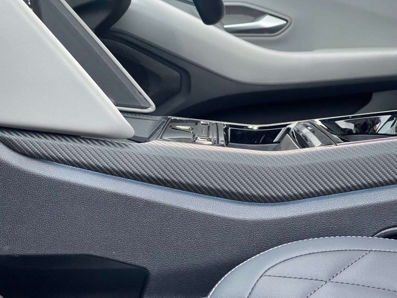 2025 FORD CAPRI 2025 FORD CAPRI