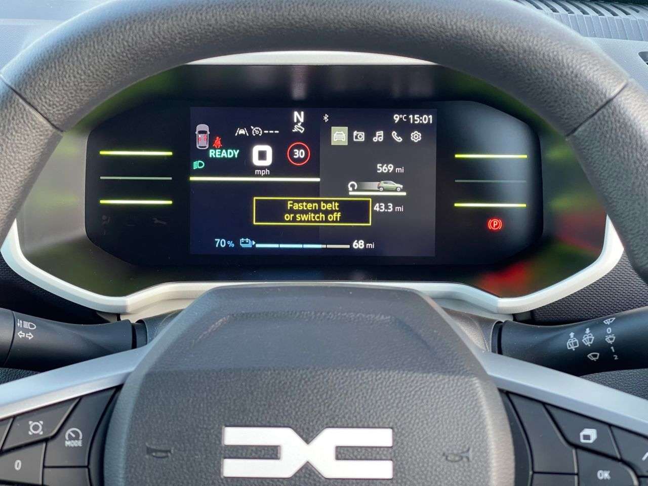 A 2025 DACIA SPRING 65 26.8kWh Expression Hatchback 5dr Electric Auto (65 ps) 569 MILES, 1 HOUR A 2025 DACIA SPRING 65 26.8kWh Expression Hatchback 5dr Electric Auto (65 ps) 569 MILES, 1 HOUR