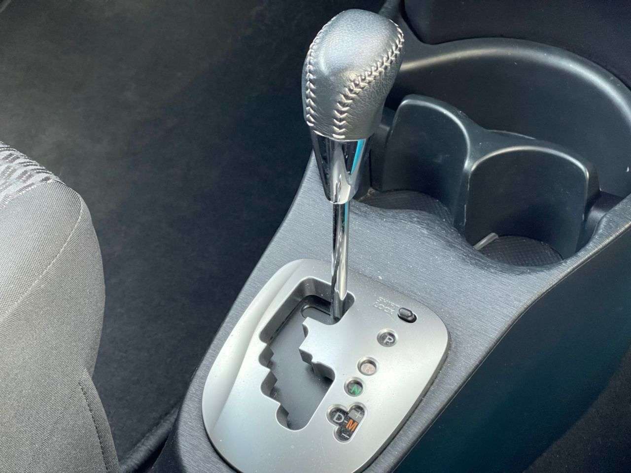 A 2014 TOYOTA YARIS 1.33 Dual VVT-i Icon Plus Hatchback 5dr Petrol Multidrive S Euro 5 (99 ps) A 2014 TOYOTA YARIS 1.33 Dual VVT-i Icon Plus Hatchback 5dr Petrol Multidrive S Euro 5 (99 ps)