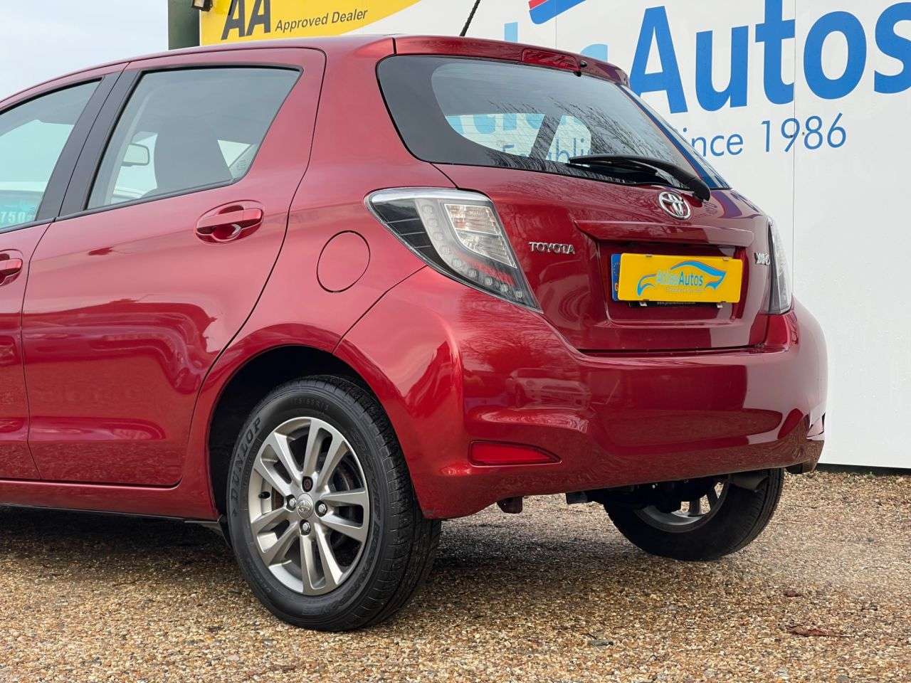 2014 TOYOTA YARIS 2014 TOYOTA YARIS