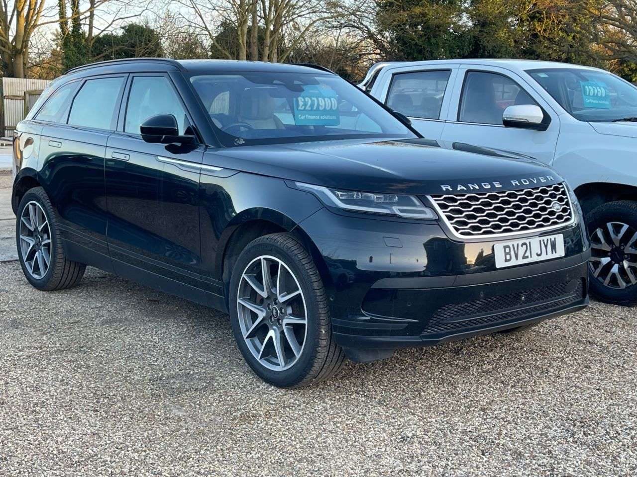 A 2021 LAND ROVER RANGE ROVER VELAR 2.0 P400e 17.1kWh HSE SUV 5dr Petrol Plug-in Hybrid Auto 4WD Euro 6 (s/s) ( A 2021 LAND ROVER RANGE ROVER VELAR 2.0 P400e 17.1kWh HSE SUV 5dr Petrol Plug-in Hybrid Auto 4WD Euro 6 (s/s) (