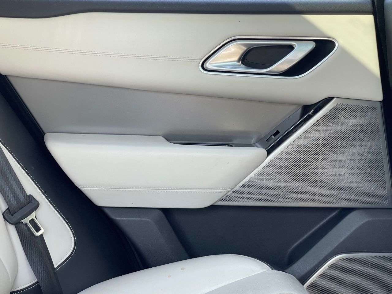 2021 LAND ROVER RANGE ROVER VELAR 2021 LAND ROVER RANGE ROVER VELAR