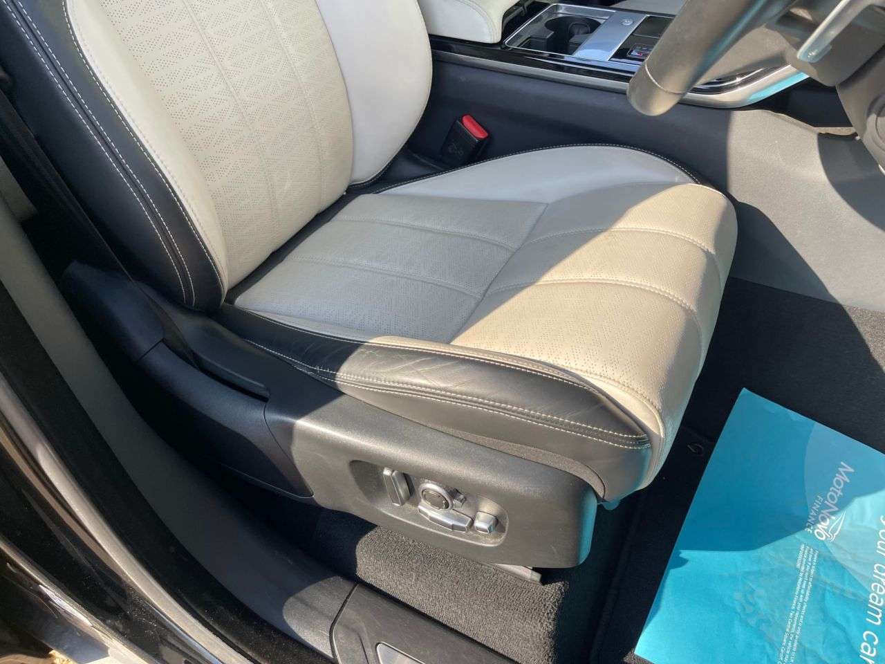2021 LAND ROVER RANGE ROVER VELAR 2021 LAND ROVER RANGE ROVER VELAR