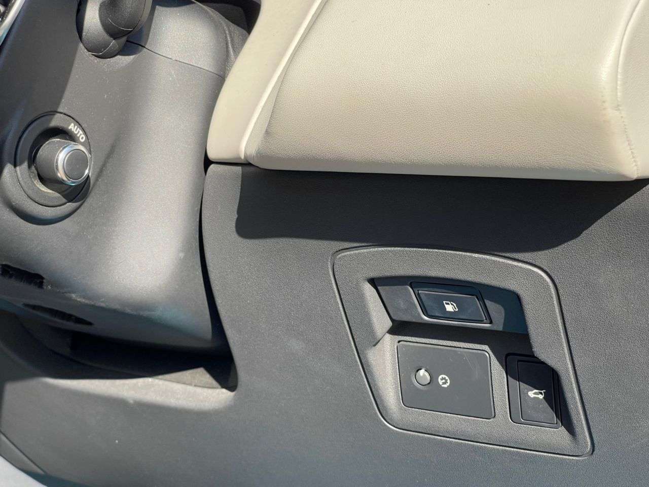 2021 LAND ROVER RANGE ROVER VELAR 2021 LAND ROVER RANGE ROVER VELAR