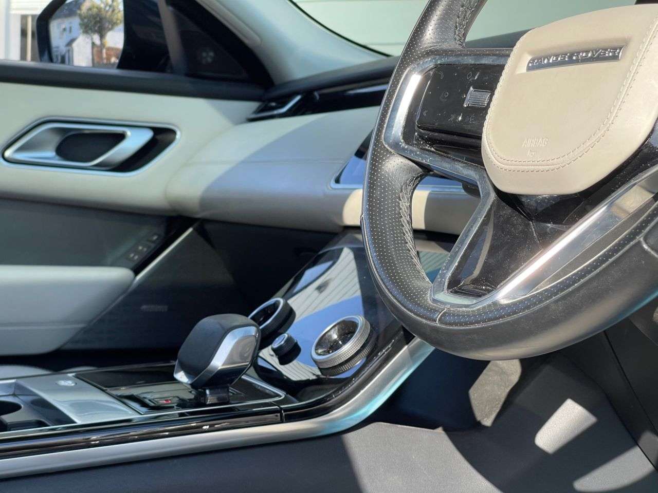 2021 LAND ROVER RANGE ROVER VELAR 2021 LAND ROVER RANGE ROVER VELAR