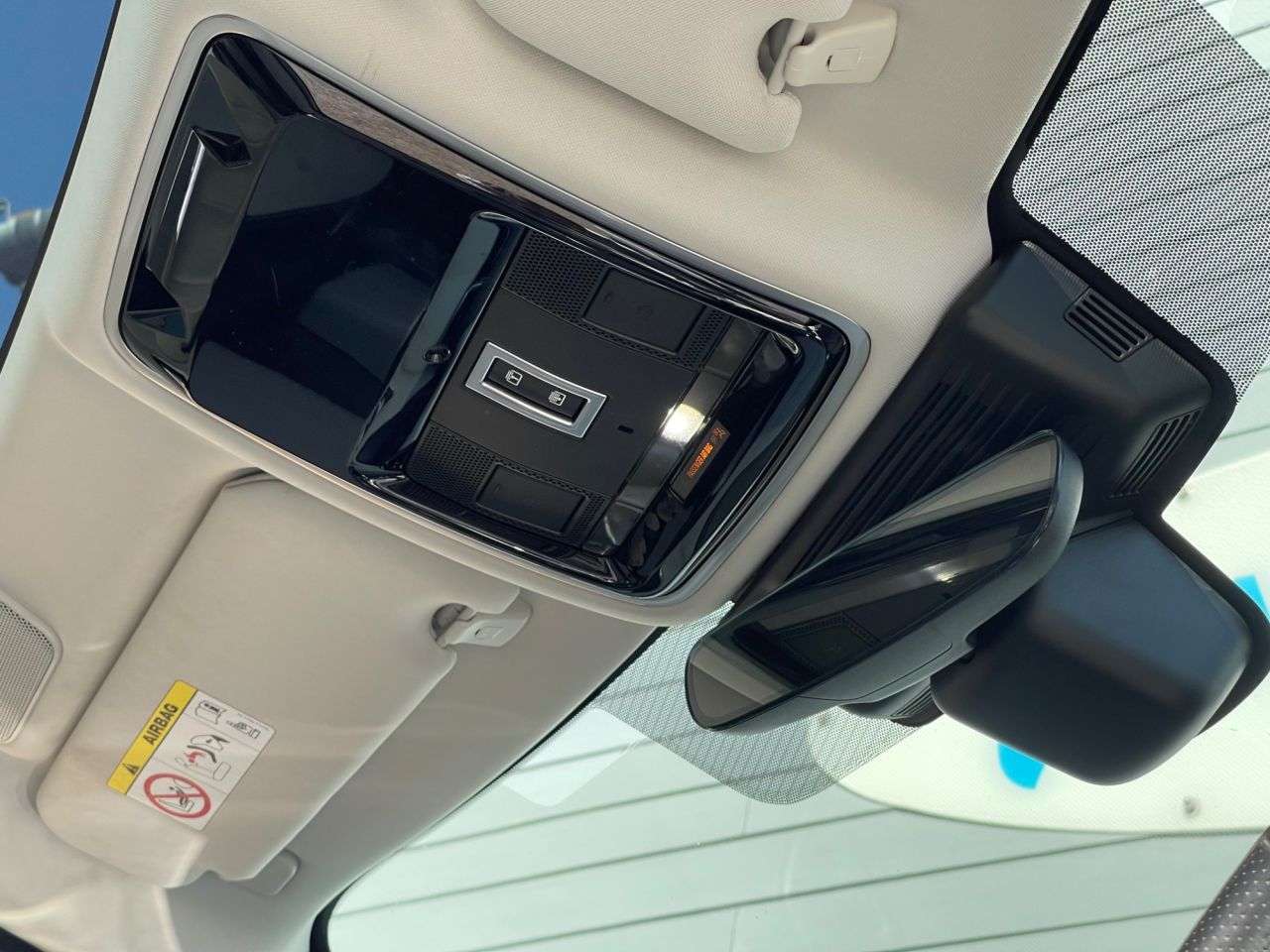 2021 LAND ROVER RANGE ROVER VELAR 2021 LAND ROVER RANGE ROVER VELAR