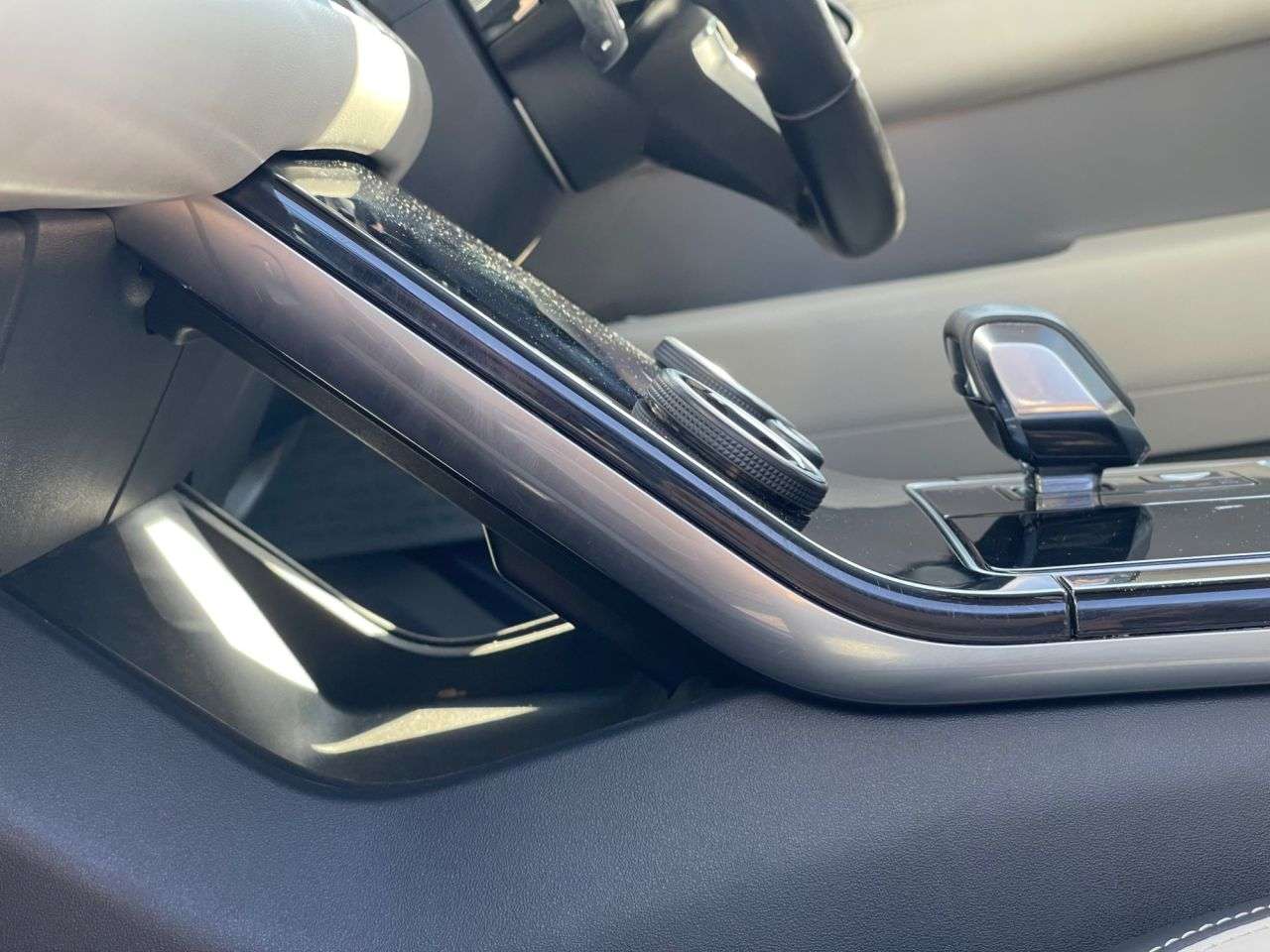 2021 LAND ROVER RANGE ROVER VELAR 2021 LAND ROVER RANGE ROVER VELAR