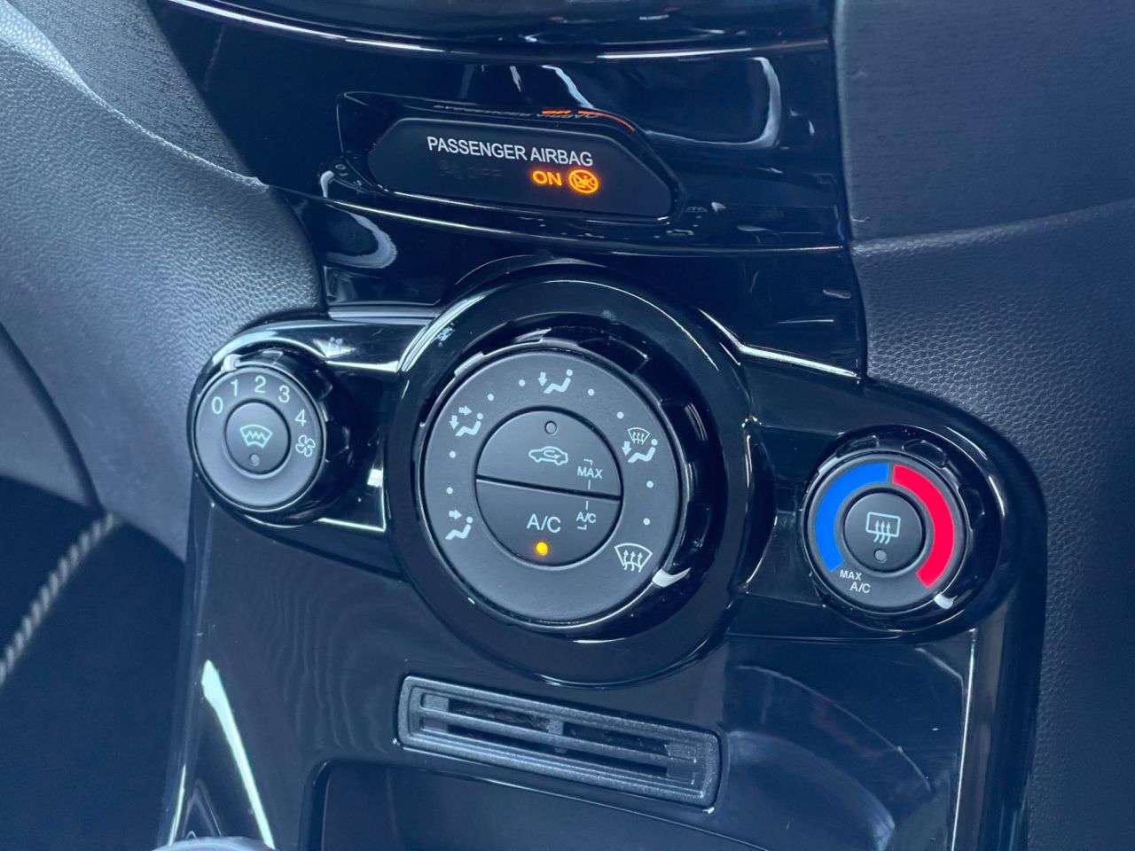 2016 FORD FIESTA 2016 FORD FIESTA