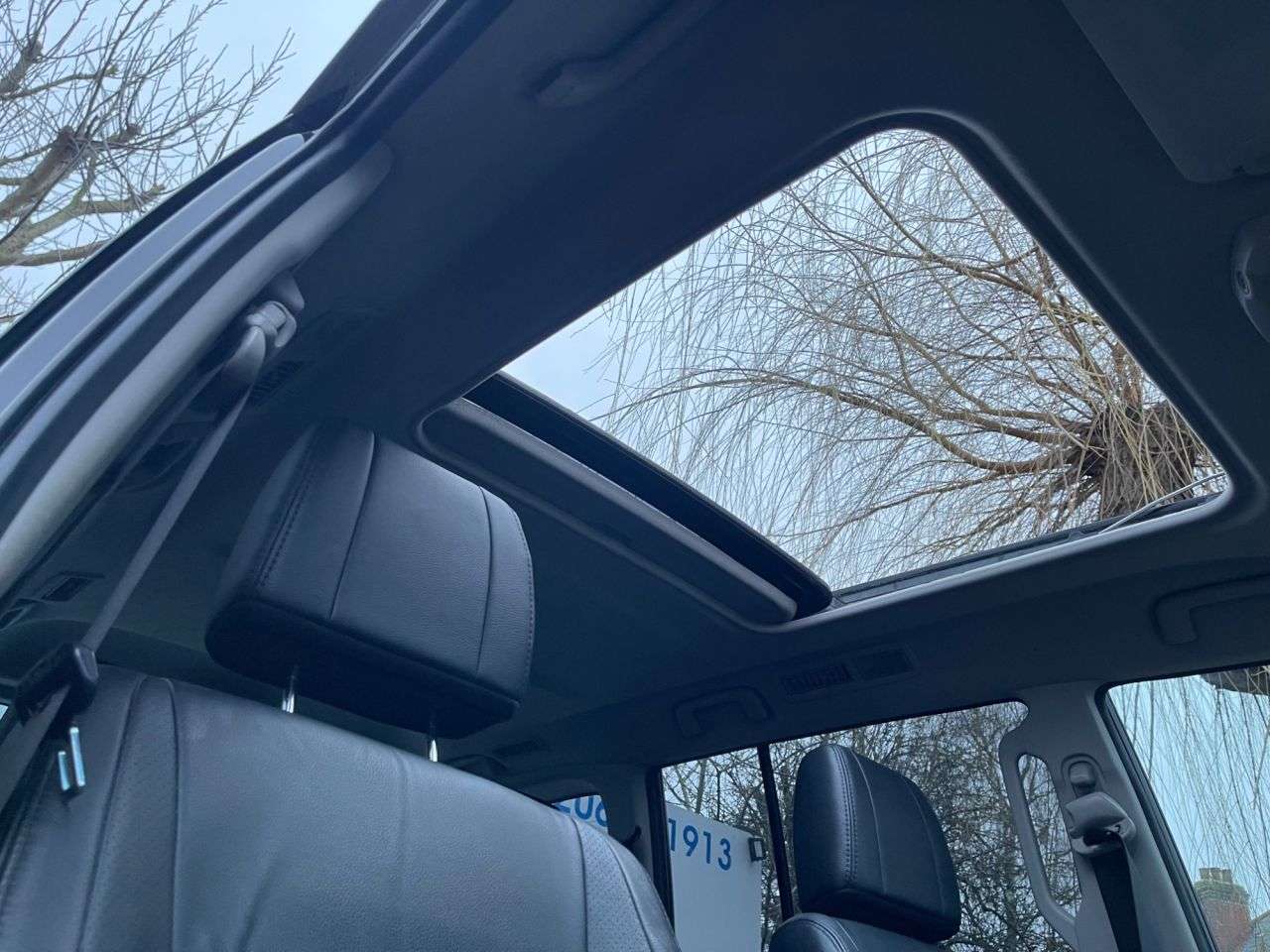 A 2012 MITSUBISHI SHOGUN 3.2 DI-DC SG3 SUV 5dr Diesel Auto 4WD Euro 5 LWB (197 ps) A 2012 MITSUBISHI SHOGUN 3.2 DI-DC SG3 SUV 5dr Diesel Auto 4WD Euro 5 LWB (197 ps)