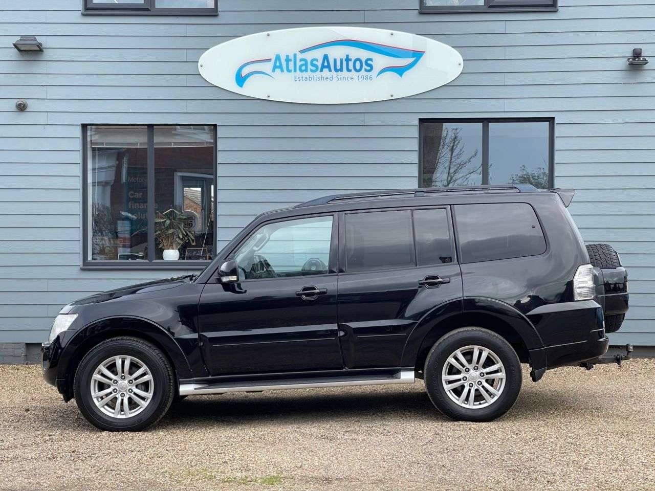 2012 MITSUBISHI SHOGUN 2012 MITSUBISHI SHOGUN