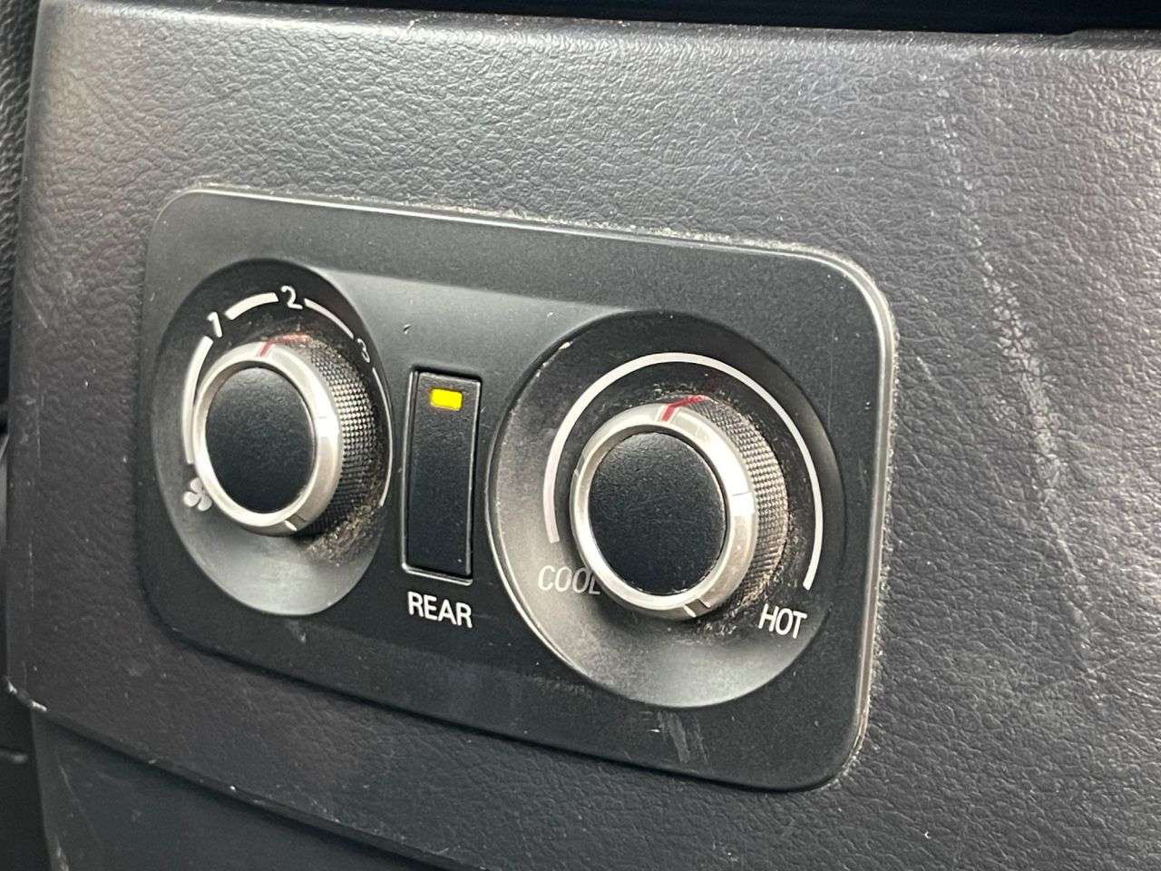 2012 MITSUBISHI SHOGUN 2012 MITSUBISHI SHOGUN