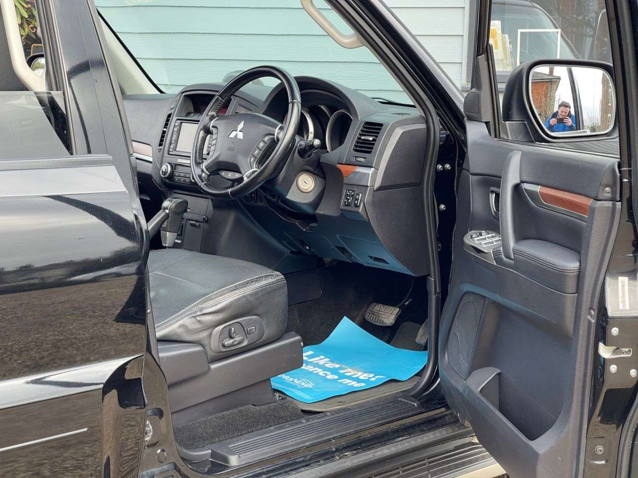 2012 MITSUBISHI SHOGUN 2012 MITSUBISHI SHOGUN