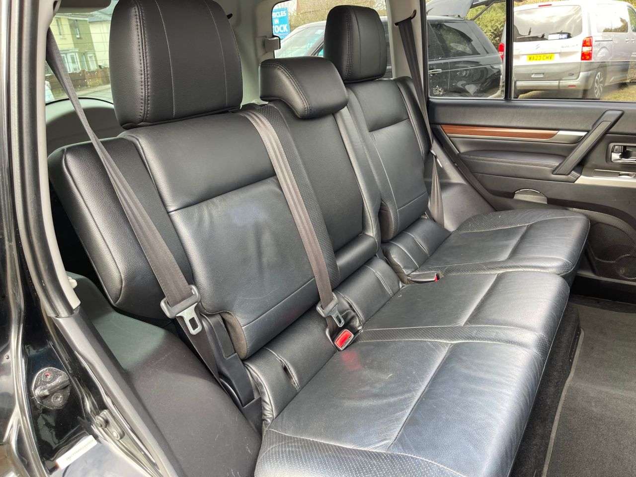 2012 MITSUBISHI SHOGUN 2012 MITSUBISHI SHOGUN