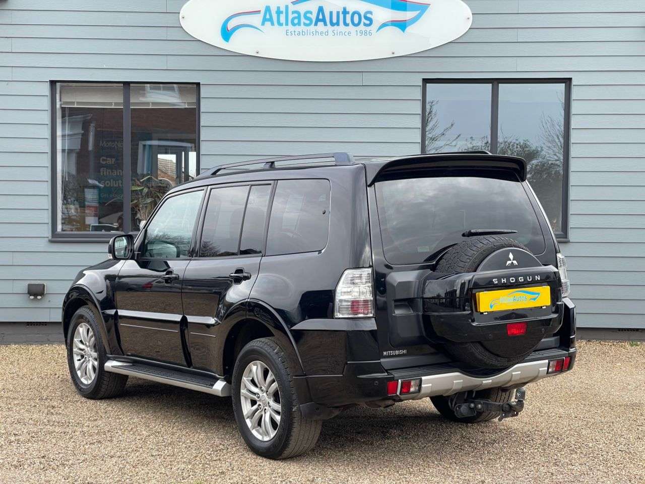 2012 MITSUBISHI SHOGUN 2012 MITSUBISHI SHOGUN