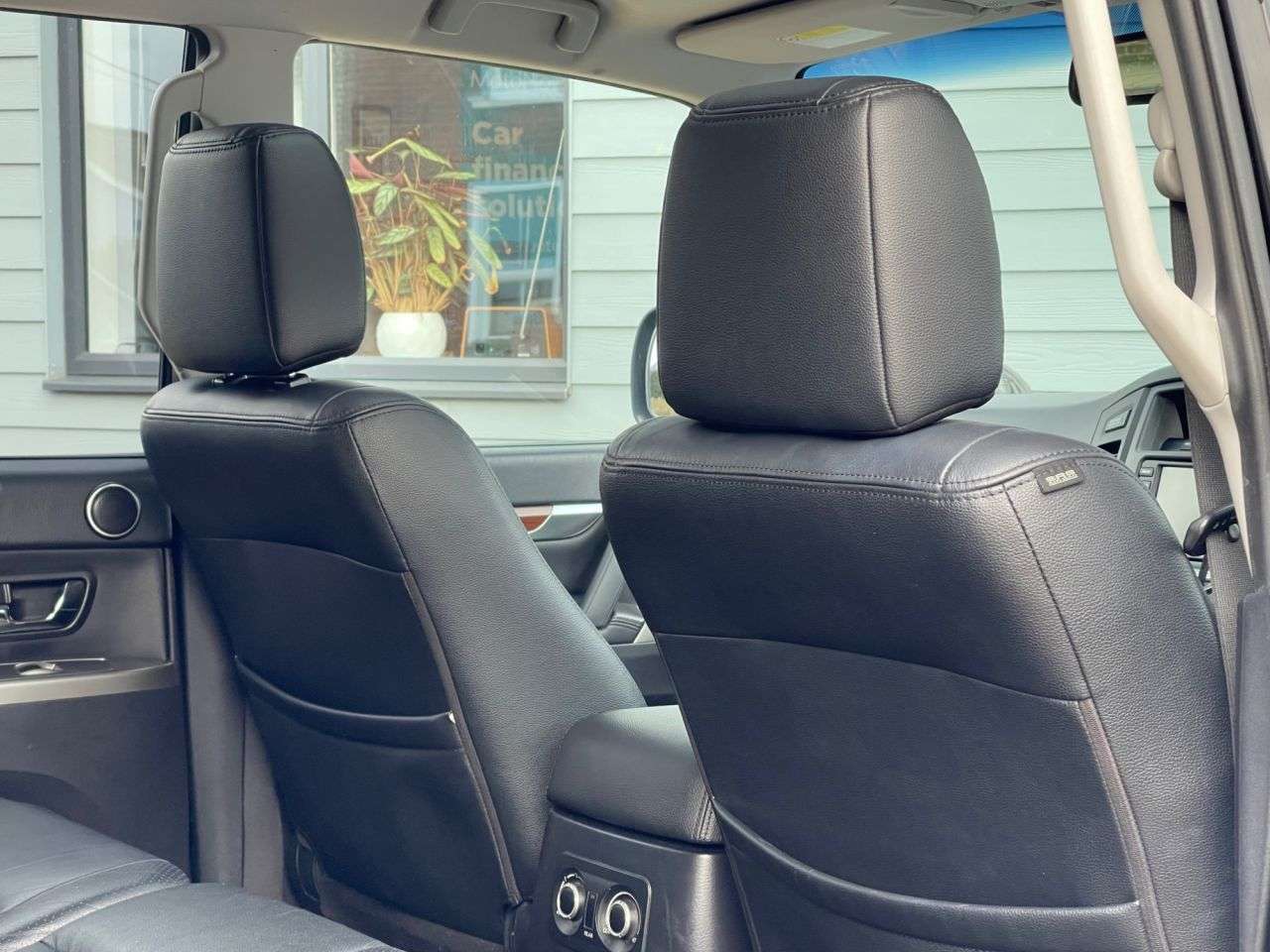 2012 MITSUBISHI SHOGUN 2012 MITSUBISHI SHOGUN