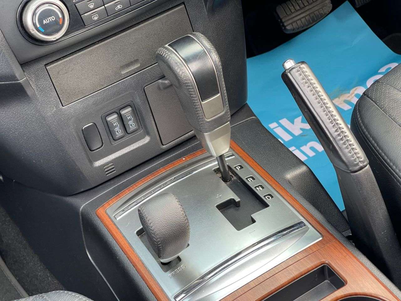 2012 MITSUBISHI SHOGUN 2012 MITSUBISHI SHOGUN