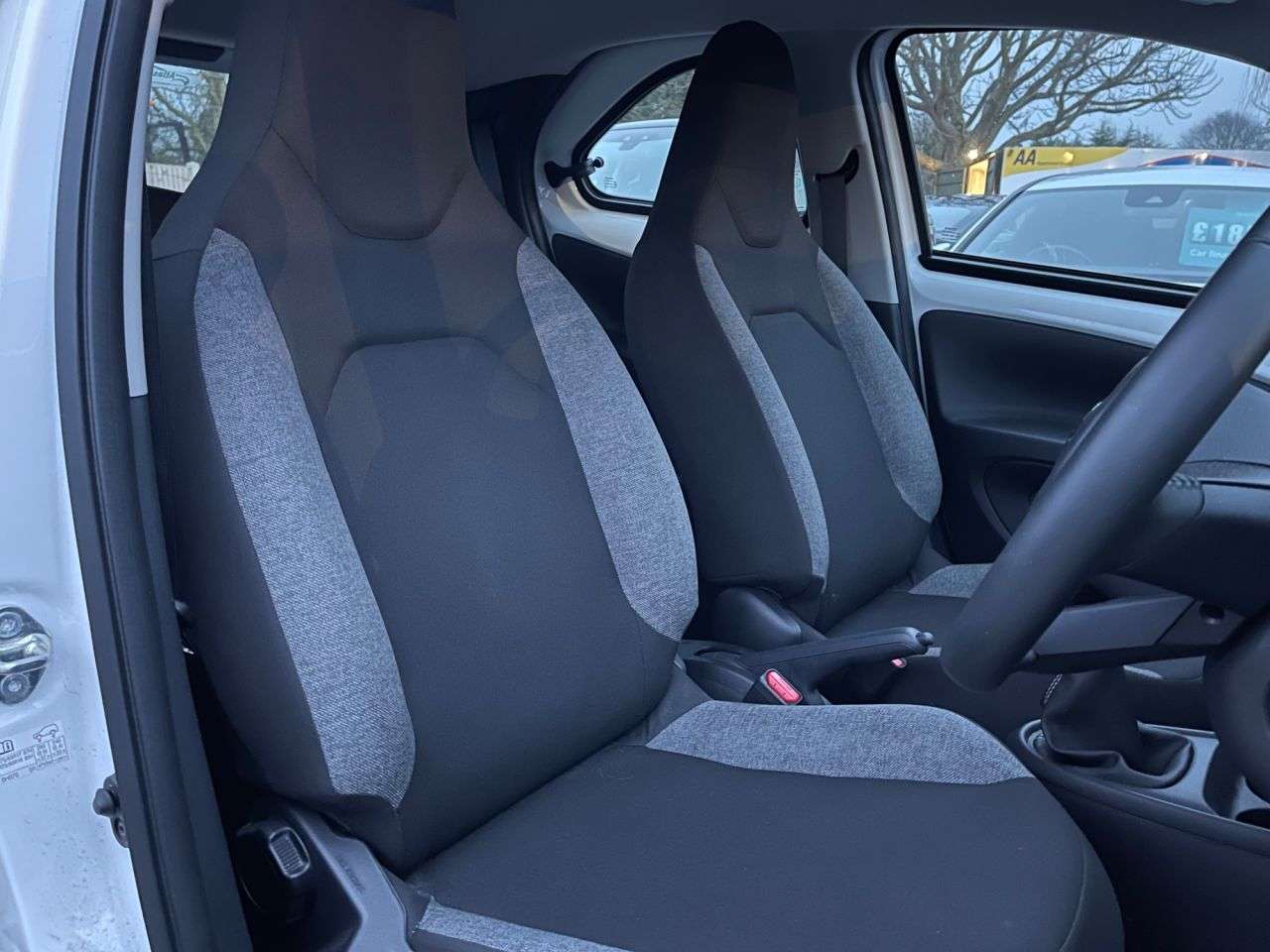 A 2023 TOYOTA AYGO X 1.0 VVT-i Pure Hatchback 5dr Petrol Manual Euro 6 (s/s) (72 ps) A 2023 TOYOTA AYGO X 1.0 VVT-i Pure Hatchback 5dr Petrol Manual Euro 6 (s/s) (72 ps)