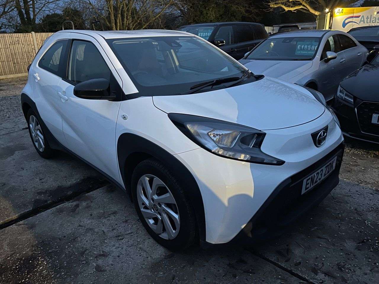 A 2023 TOYOTA AYGO X 1.0 VVT-i Pure Hatchback 5dr Petrol Manual Euro 6 (s/s) (72 ps) A 2023 TOYOTA AYGO X 1.0 VVT-i Pure Hatchback 5dr Petrol Manual Euro 6 (s/s) (72 ps)