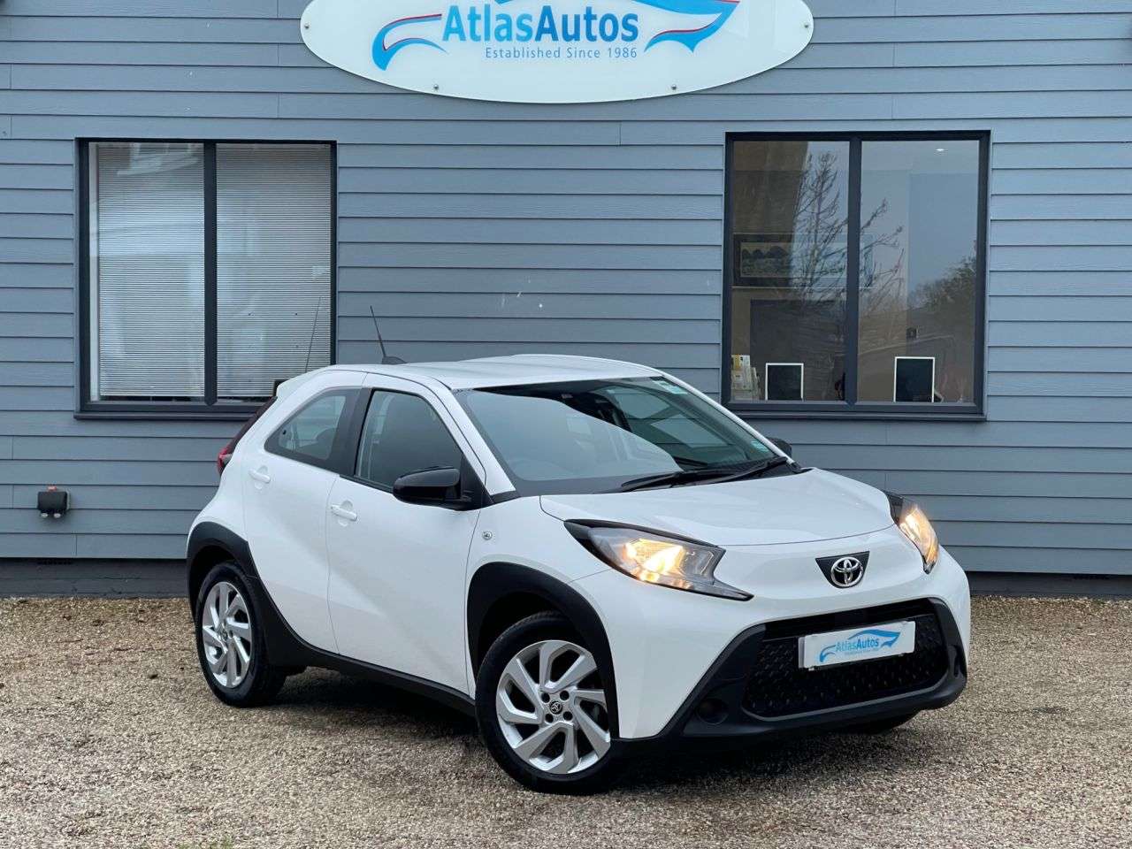 A 2023 TOYOTA AYGO X 1.0 VVT-i Pure Hatchback 5dr Petrol Manual Euro 6 (s/s) (72 ps) APPLE CAR P A 2023 TOYOTA AYGO X 1.0 VVT-i Pure Hatchback 5dr Petrol Manual Euro 6 (s/s) (72 ps) APPLE CAR P