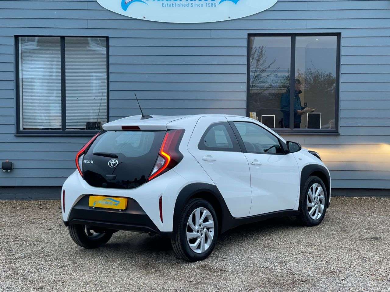 2023 TOYOTA AYGO X 2023 TOYOTA AYGO X