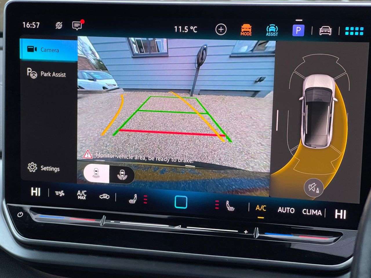 A 2024 VOLKSWAGEN ID.4 Pro 77kWh Match SUV 5dr Electric Auto (286 ps) A 2024 VOLKSWAGEN ID.4 Pro 77kWh Match SUV 5dr Electric Auto (286 ps)