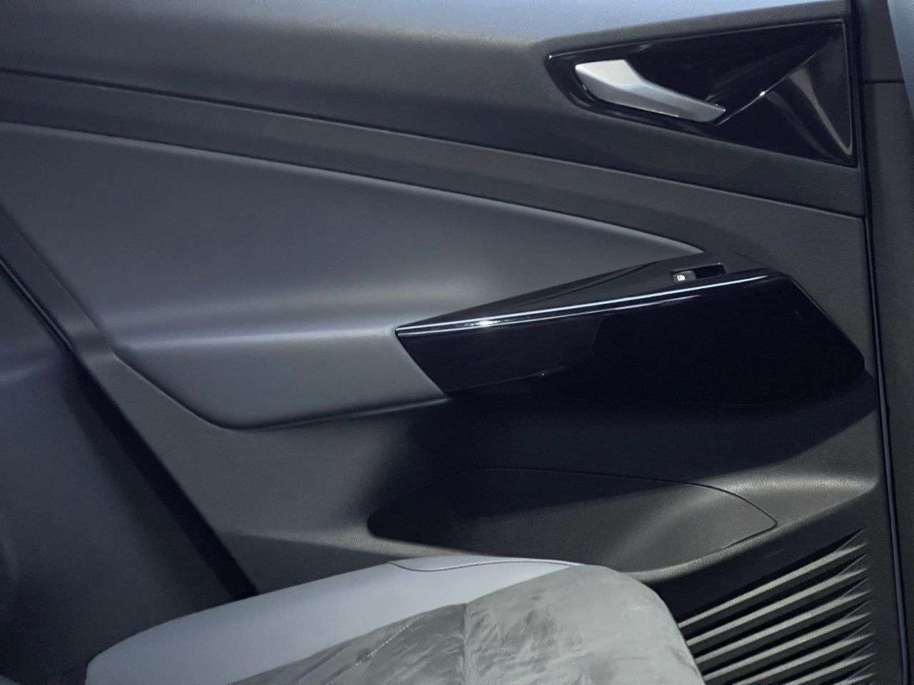 2024 VOLKSWAGEN ID.4 2024 VOLKSWAGEN ID.4