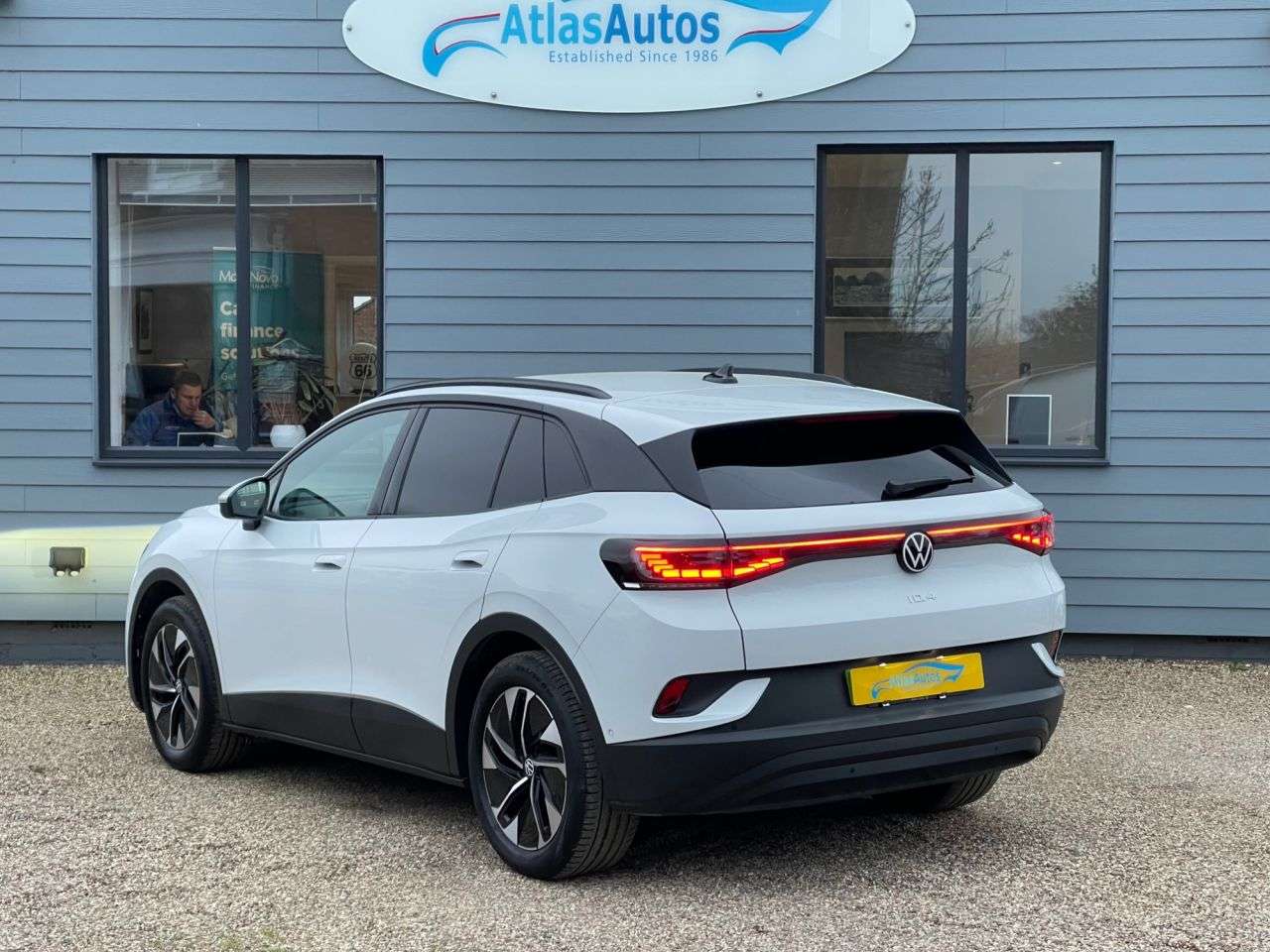 2024 VOLKSWAGEN ID.4 2024 VOLKSWAGEN ID.4