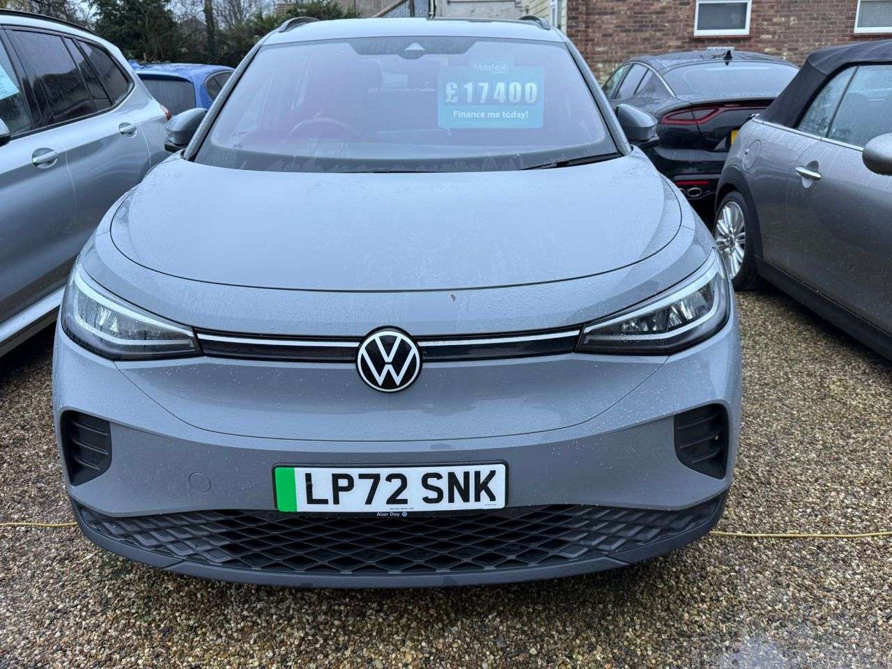 A 2023 VOLKSWAGEN ID.4 Pure 52kWh Life SUV 5dr Electric Auto (148 ps) A 2023 VOLKSWAGEN ID.4 Pure 52kWh Life SUV 5dr Electric Auto (148 ps)