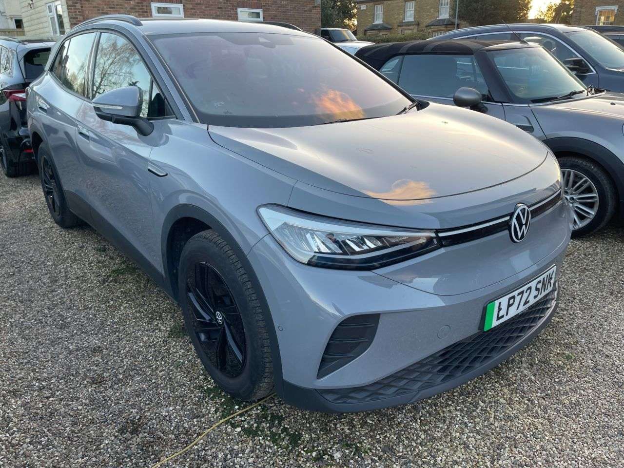 A 2023 VOLKSWAGEN ID.4 Pure 52kWh Life SUV 5dr Electric Auto (148 ps) A 2023 VOLKSWAGEN ID.4 Pure 52kWh Life SUV 5dr Electric Auto (148 ps)