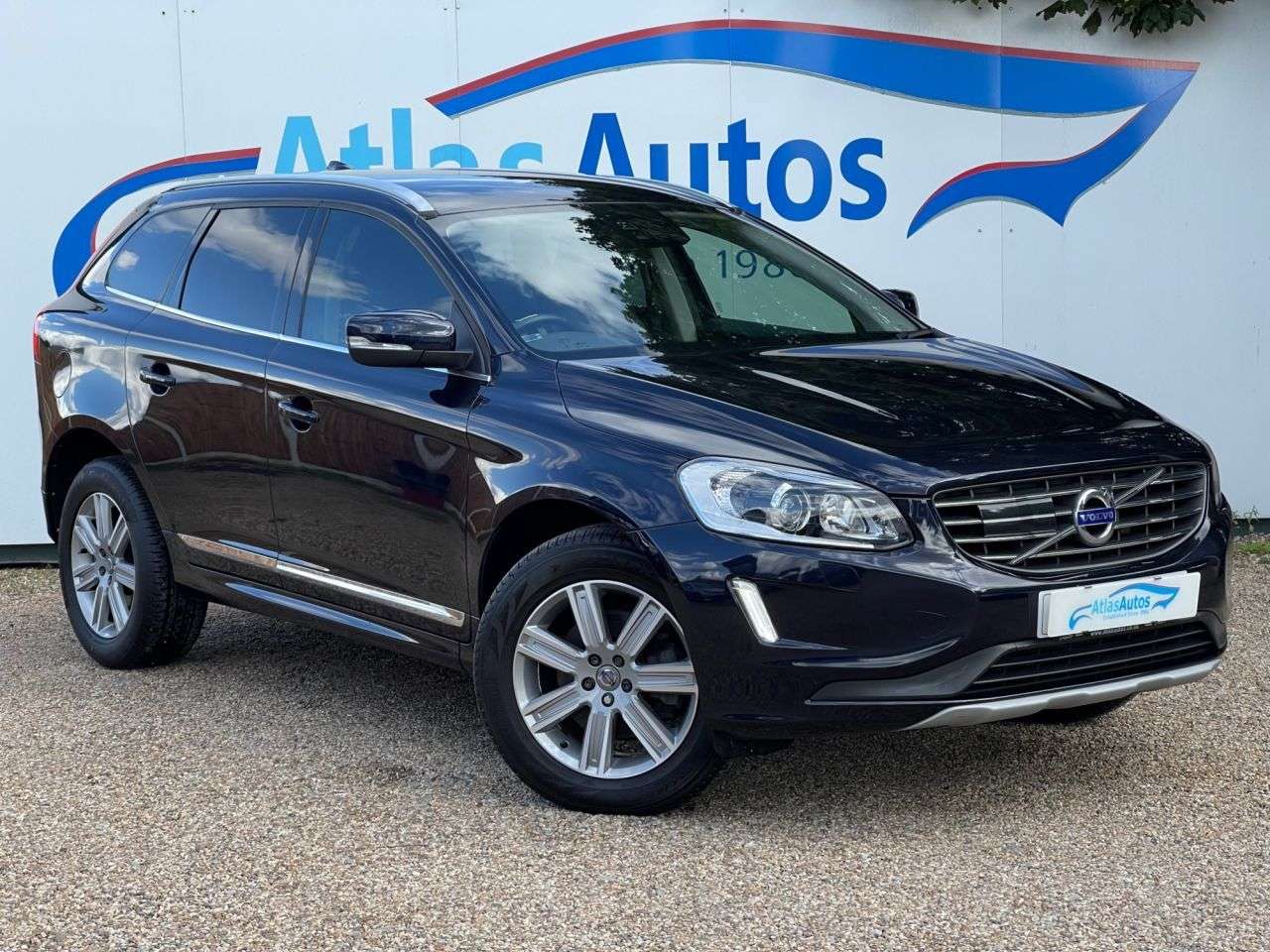 A 2016 VOLVO XC60 2.0 D4 SE Lux Nav SUV 5dr Diesel Auto Euro 6 (s/s) (190 ps) HEATED FRONT+RE A 2016 VOLVO XC60 2.0 D4 SE Lux Nav SUV 5dr Diesel Auto Euro 6 (s/s) (190 ps) HEATED FRONT+RE