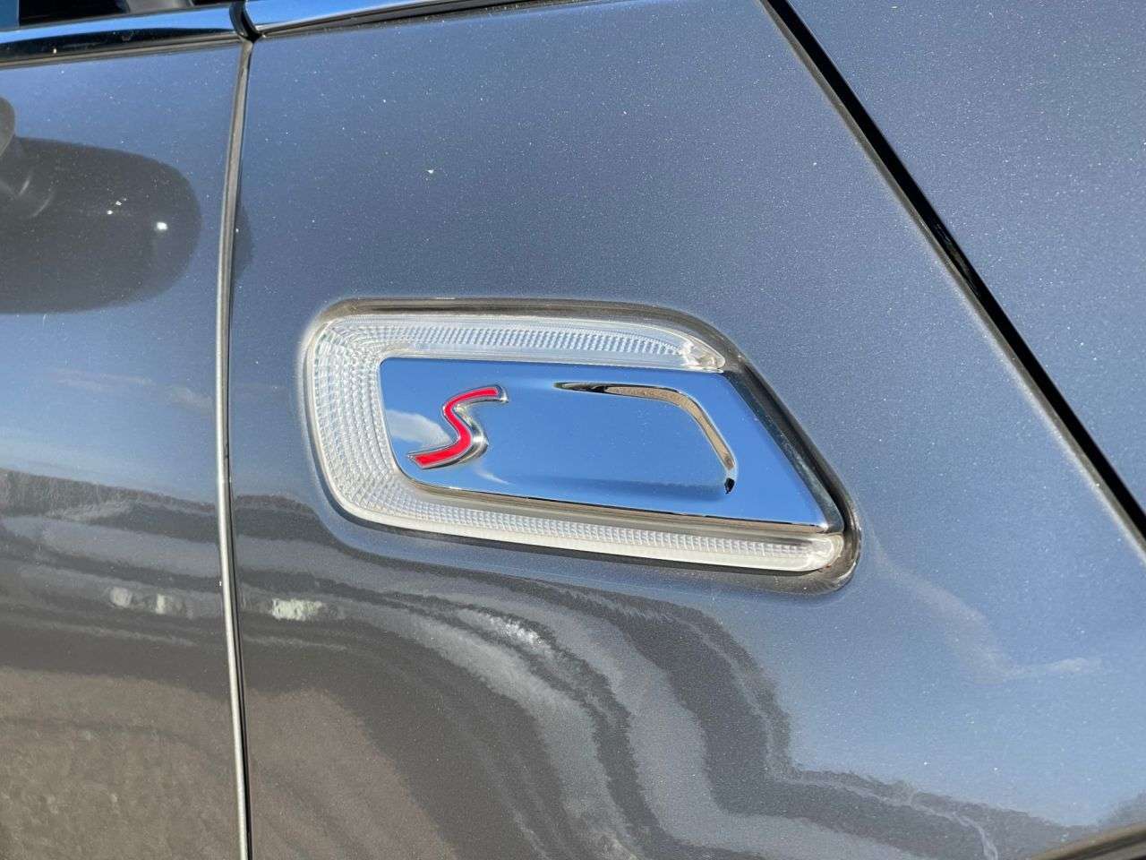 2018 MINI CLUBMAN 2018 MINI CLUBMAN