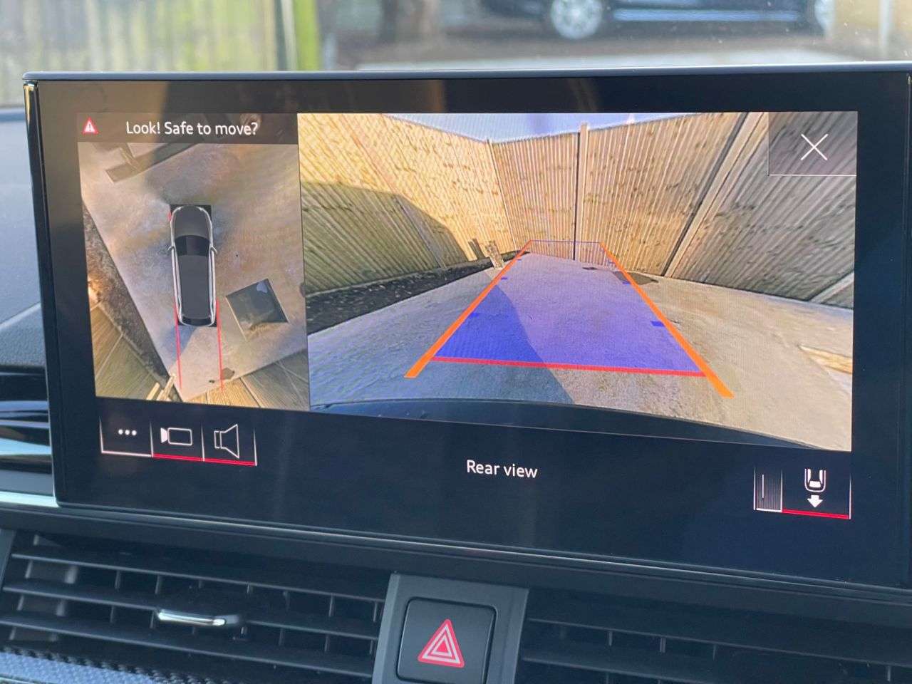 A 2020 AUDI RS4 AVANT 2.9 TFSI V6 Carbon Black Estate 5dr Petrol Tiptronic quattro Euro 6 (s/s) ( A 2020 AUDI RS4 AVANT 2.9 TFSI V6 Carbon Black Estate 5dr Petrol Tiptronic quattro Euro 6 (s/s) (