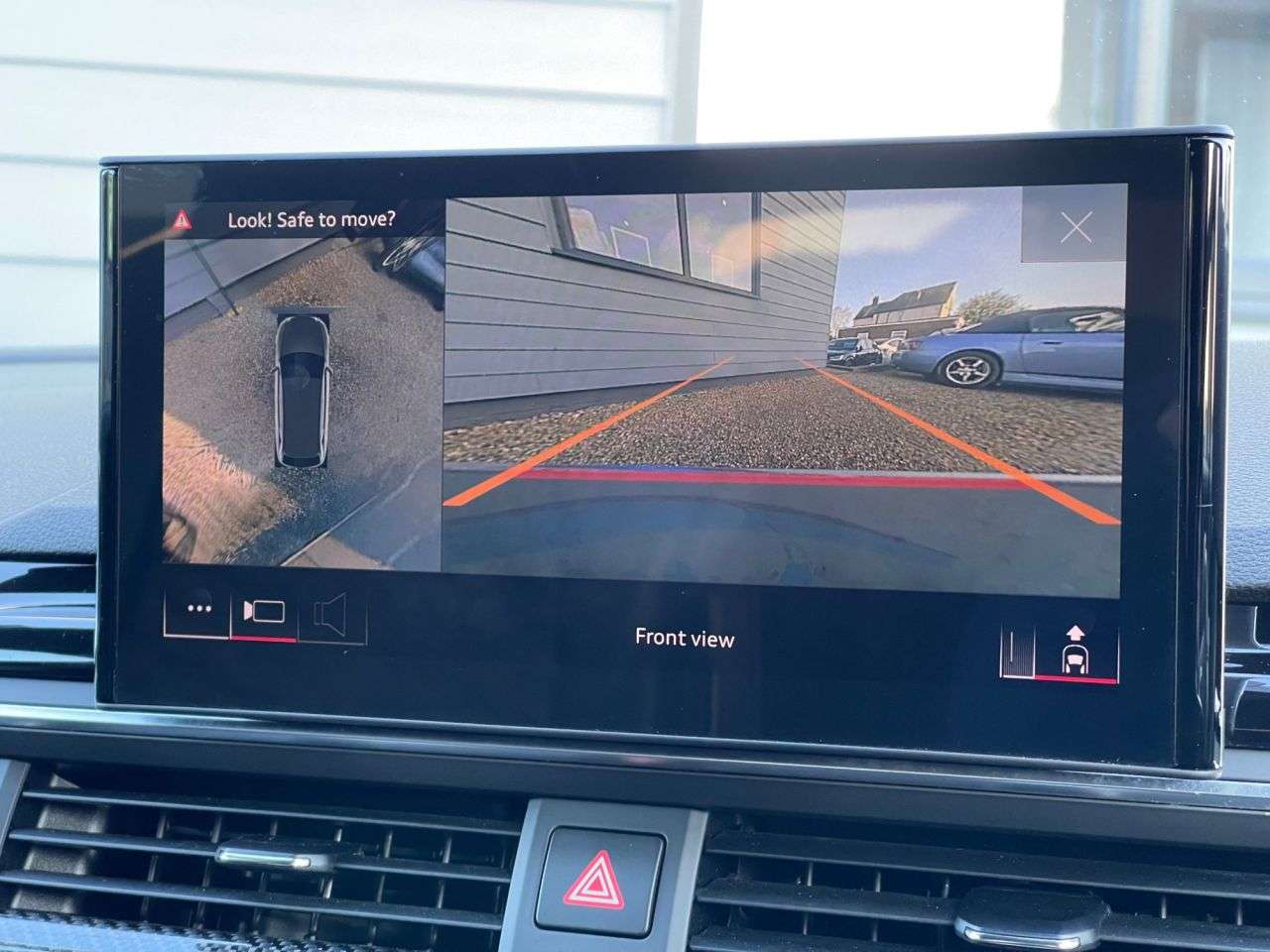 A 2020 AUDI RS4 AVANT 2.9 TFSI V6 Carbon Black Estate 5dr Petrol Tiptronic quattro Euro 6 (s/s) ( A 2020 AUDI RS4 AVANT 2.9 TFSI V6 Carbon Black Estate 5dr Petrol Tiptronic quattro Euro 6 (s/s) (