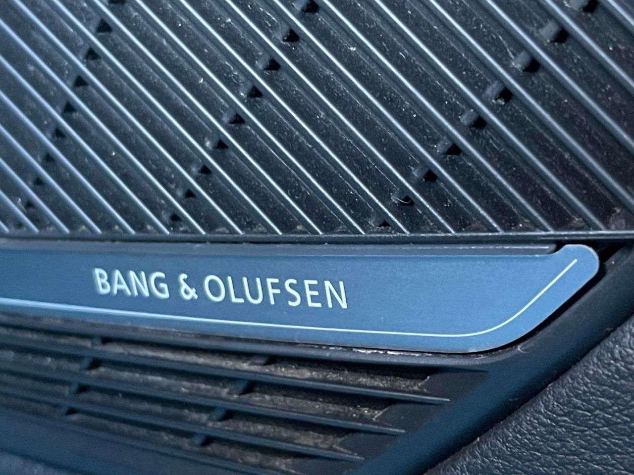 A 2020 AUDI RS4 AVANT 2.9 TFSI V6 Carbon Black Estate 5dr Petrol Tiptronic quattro Euro 6 (s/s) ( A 2020 AUDI RS4 AVANT 2.9 TFSI V6 Carbon Black Estate 5dr Petrol Tiptronic quattro Euro 6 (s/s) (