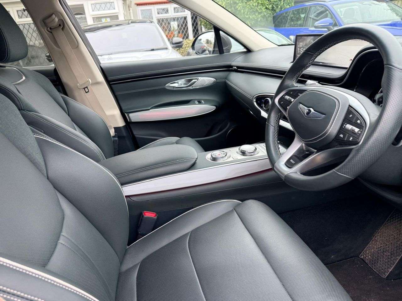 A 2022 GENESIS GV70 (77.4kWh, Dual Motor) Sport SUV 5dr Electric Auto 4WD (490 ps) ELECTRIC HEA A 2022 GENESIS GV70 (77.4kWh, Dual Motor) Sport SUV 5dr Electric Auto 4WD (490 ps) ELECTRIC HEA