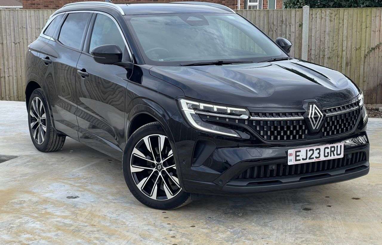 A 2023 RENAULT AUSTRAL 1.2 E-TECH techno SUV 5dr Petrol Hybrid Auto Euro 6 (s/s) (200 ps) APPLE CA A 2023 RENAULT AUSTRAL 1.2 E-TECH techno SUV 5dr Petrol Hybrid Auto Euro 6 (s/s) (200 ps) APPLE CA