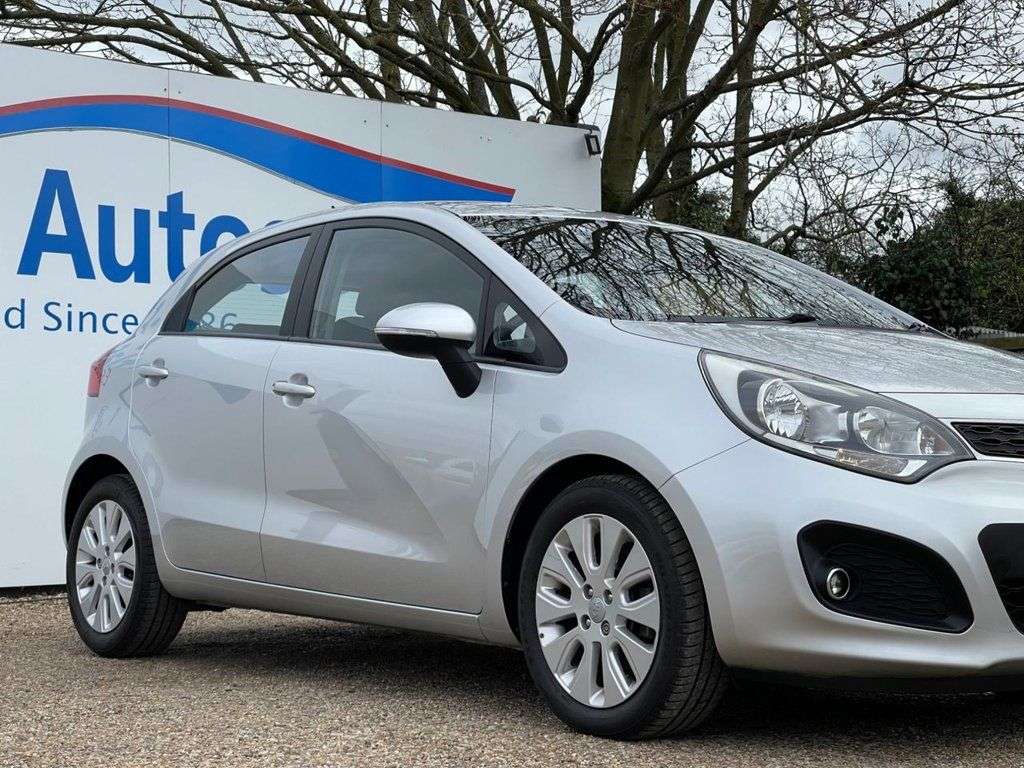 2013 KIA RIO 2013 KIA RIO