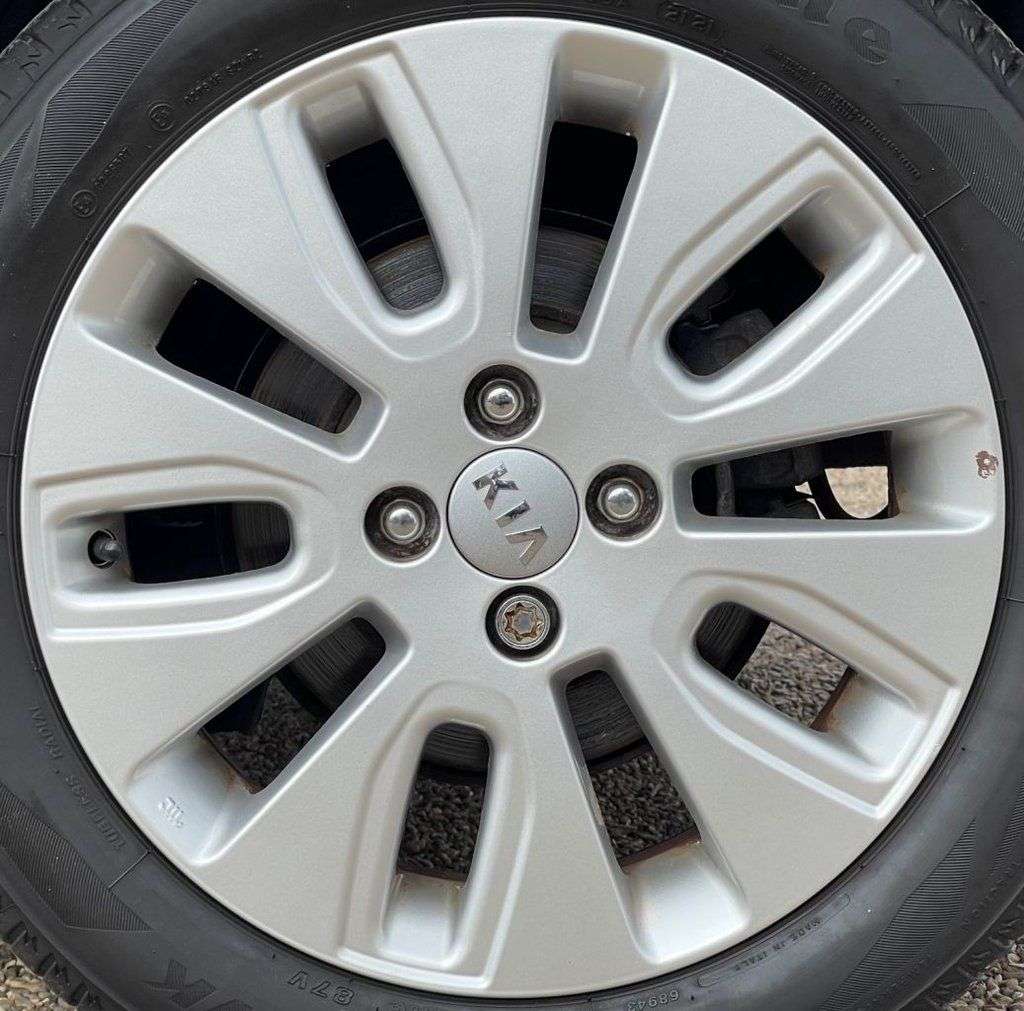 2013 KIA RIO 2013 KIA RIO