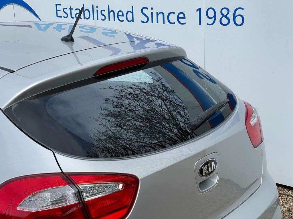 2013 KIA RIO 2013 KIA RIO