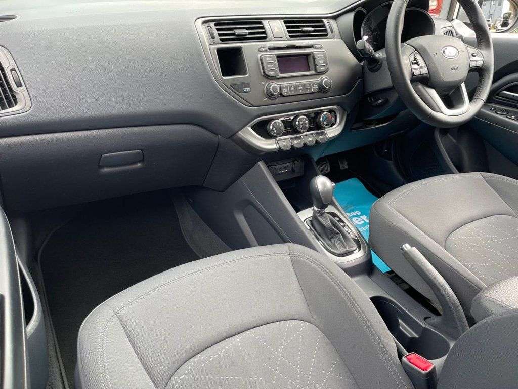 2013 KIA RIO 2013 KIA RIO