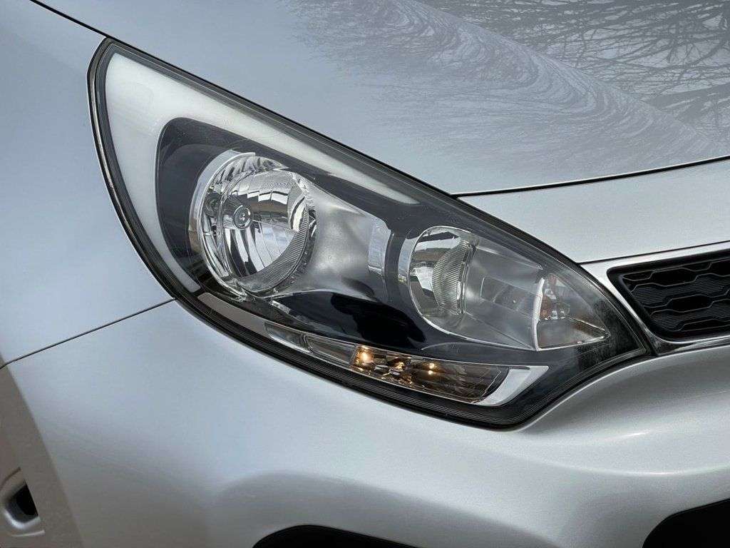 2013 KIA RIO 2013 KIA RIO