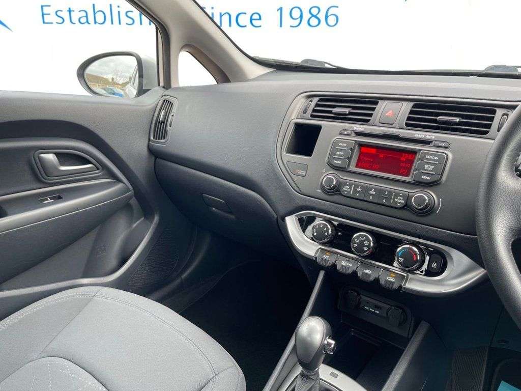 2013 KIA RIO 2013 KIA RIO