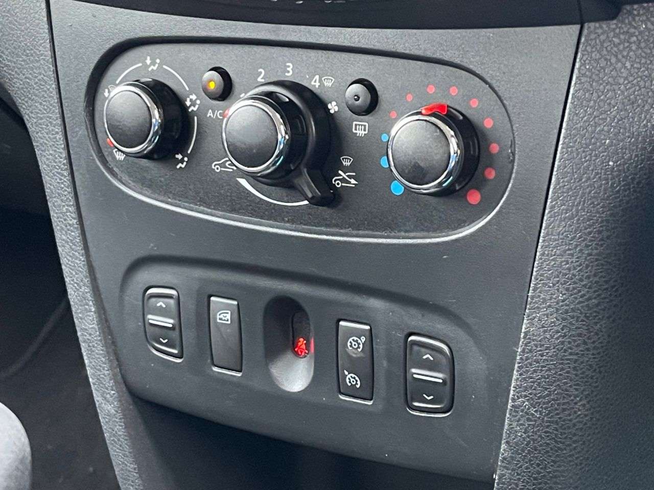 2016 DACIA SANDERO STEPWAY 2016 DACIA SANDERO STEPWAY