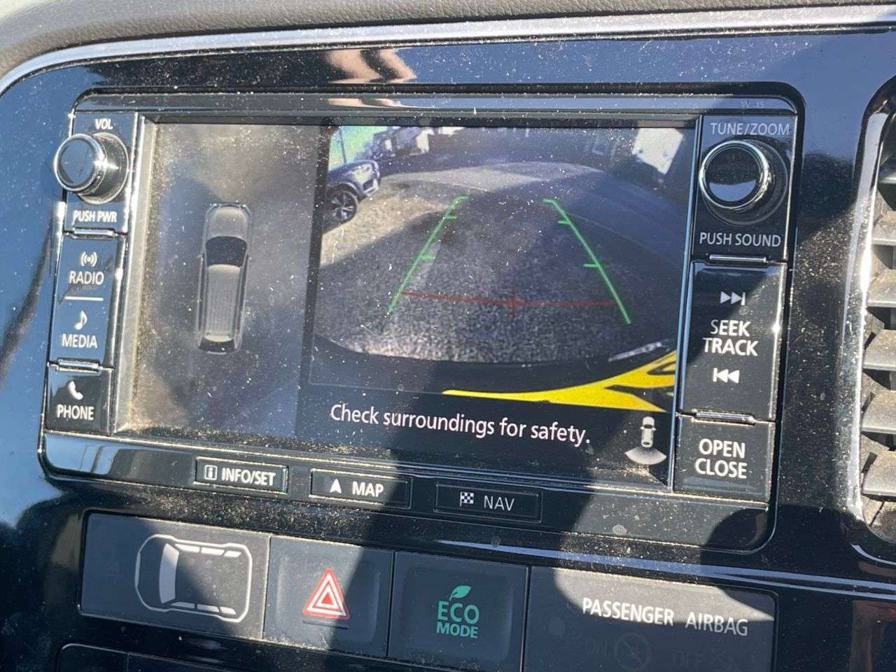 A 2016 MITSUBISHI OUTLANDER 2.0h 12kWh GX4h SUV 5dr Petrol Plug-in Hybrid CVT 4WD Euro 6 (s/s) (200 ps) A 2016 MITSUBISHI OUTLANDER 2.0h 12kWh GX4h SUV 5dr Petrol Plug-in Hybrid CVT 4WD Euro 6 (s/s) (200 ps)