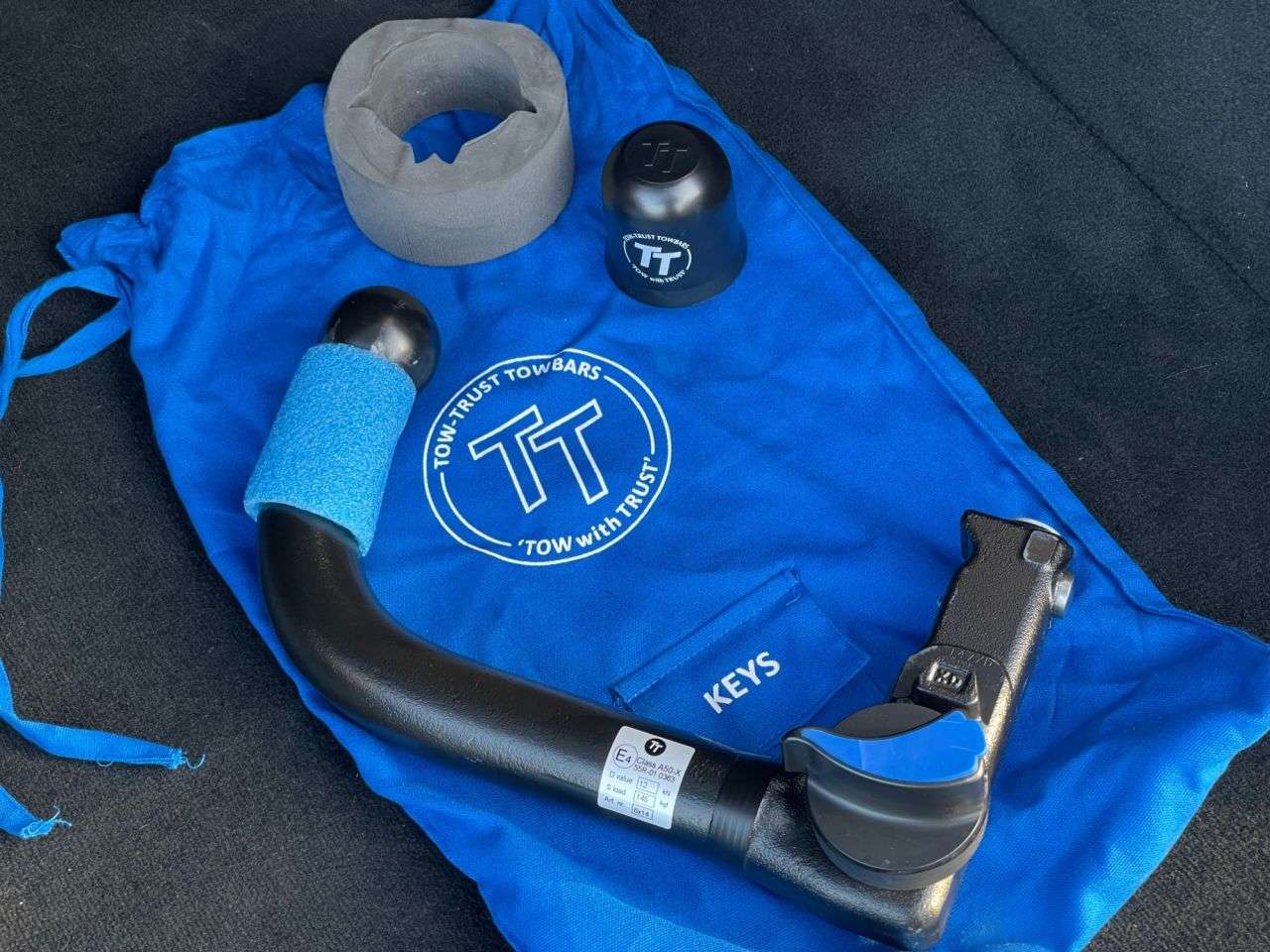 A 2018 MERCEDES-BENZ GLC 2.1 GLC250d AMG Line (Premium Plus) SUV 5dr Diesel G-Tronic 4MATIC Euro 6 ( A 2018 MERCEDES-BENZ GLC 2.1 GLC250d AMG Line (Premium Plus) SUV 5dr Diesel G-Tronic 4MATIC Euro 6 (