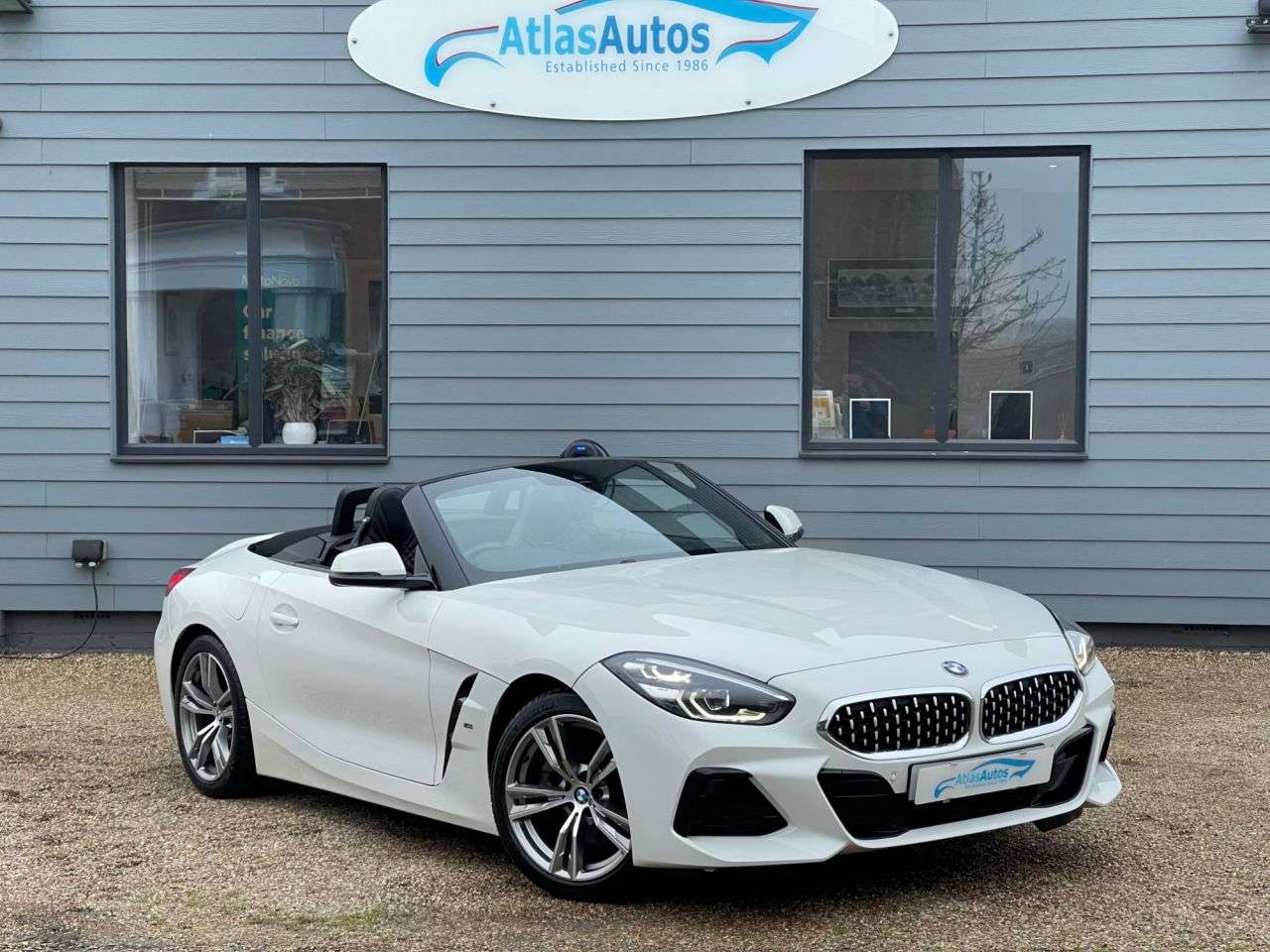 A 2020 BMW Z4 2.0 20i M Sport Convertible 2dr Petrol Auto sDrive Euro 6 (s/s) (197 ps) A 2020 BMW Z4 2.0 20i M Sport Convertible 2dr Petrol Auto sDrive Euro 6 (s/s) (197 ps)