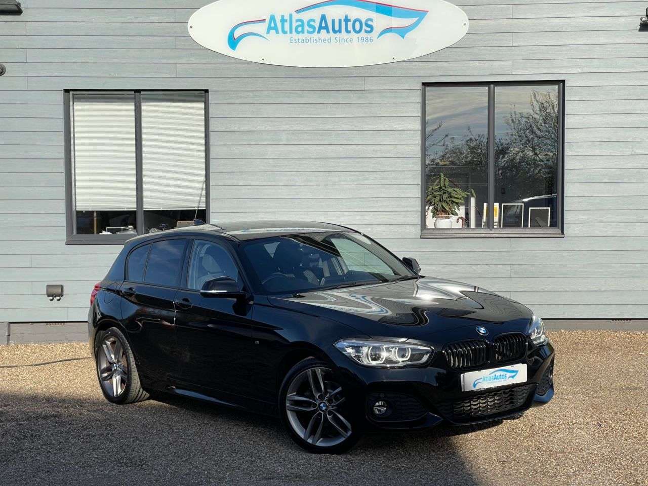A 2017 BMW 1 SERIES 1.5 116d M Sport Hatchback 5dr Diesel Manual Euro 6 (s/s) (116 ps) CLIMATE, A 2017 BMW 1 SERIES 1.5 116d M Sport Hatchback 5dr Diesel Manual Euro 6 (s/s) (116 ps) CLIMATE,