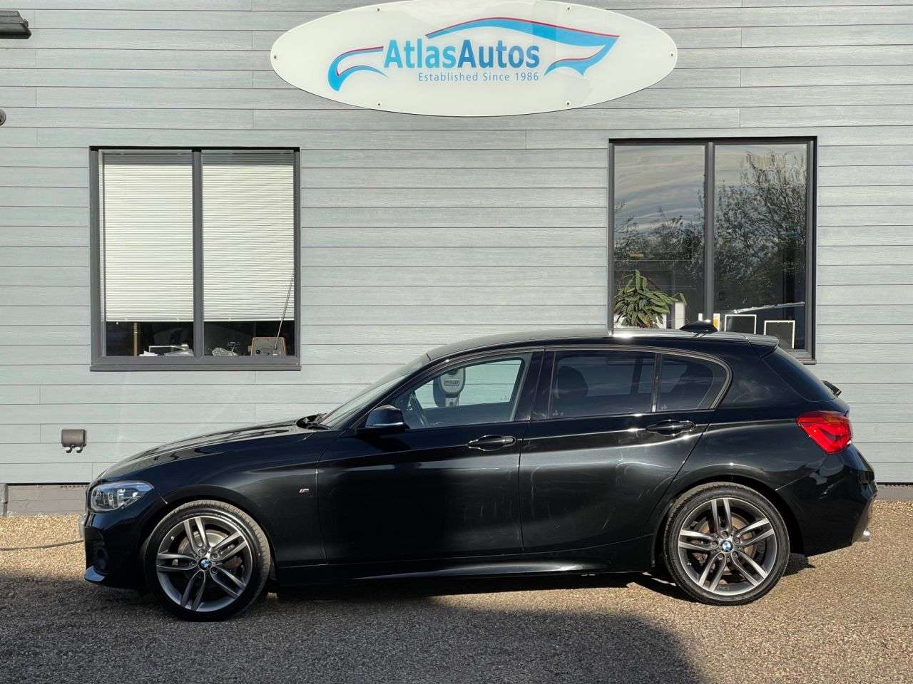 2017 BMW 1 SERIES 2017 BMW 1 SERIES