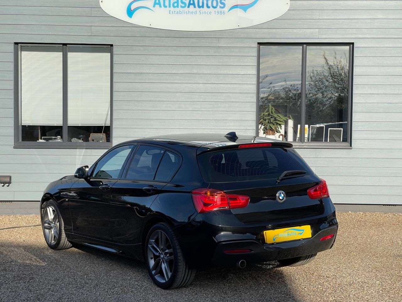 2017 BMW 1 SERIES 2017 BMW 1 SERIES